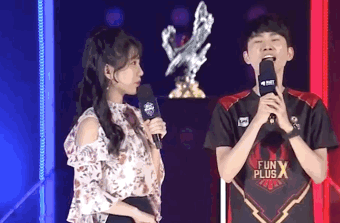 东新足球公 东新足球公