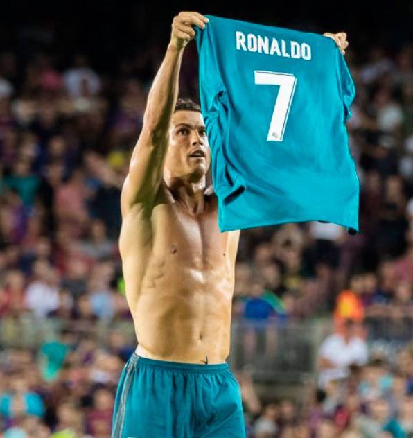 身高7英尺 身高7英尺