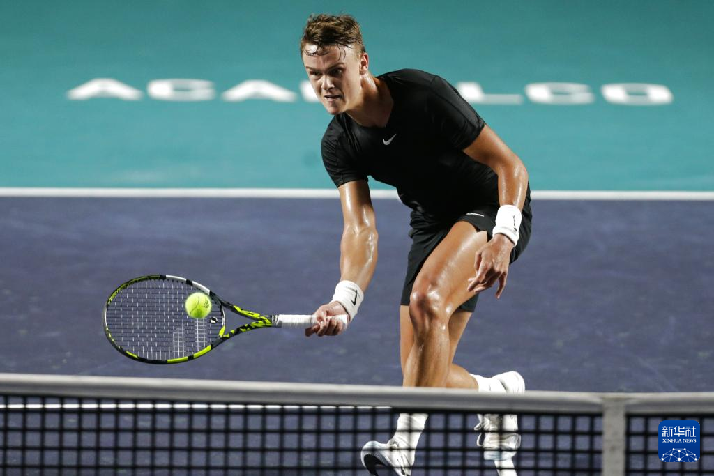 使用过度力 使用过度力