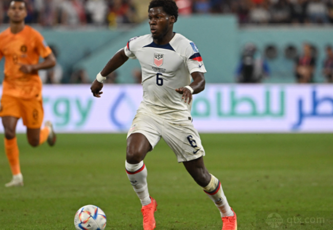 足协面临的 足协面临的